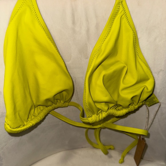 SKIMS - Signature Swim Triangle Top - Picture 6 of 6